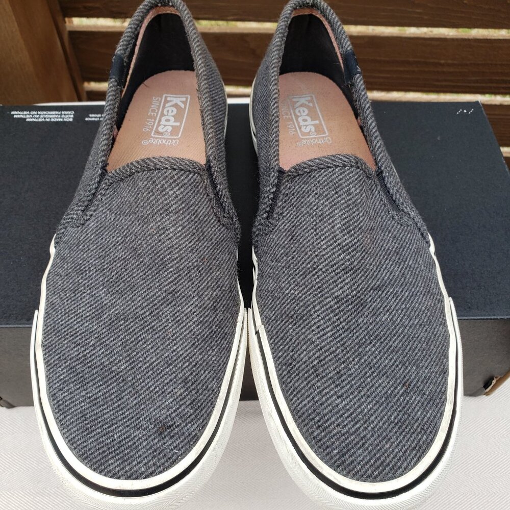 EUC KEDS double decker slip-on sneaker in pewter grey (9) KICKS - Picture 8 of 8
